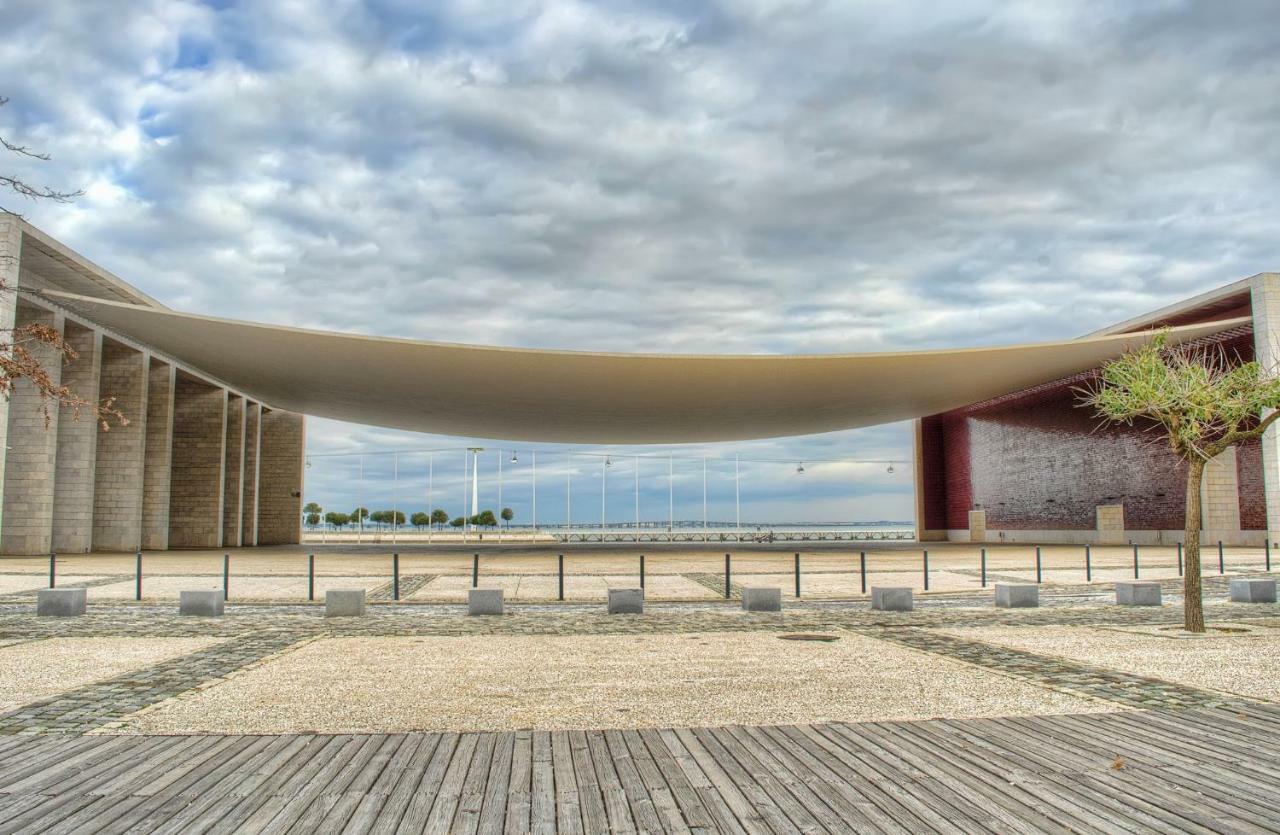 A View To The River Tejo - Sixtyfive Boutique Home Lisbona Esterno foto