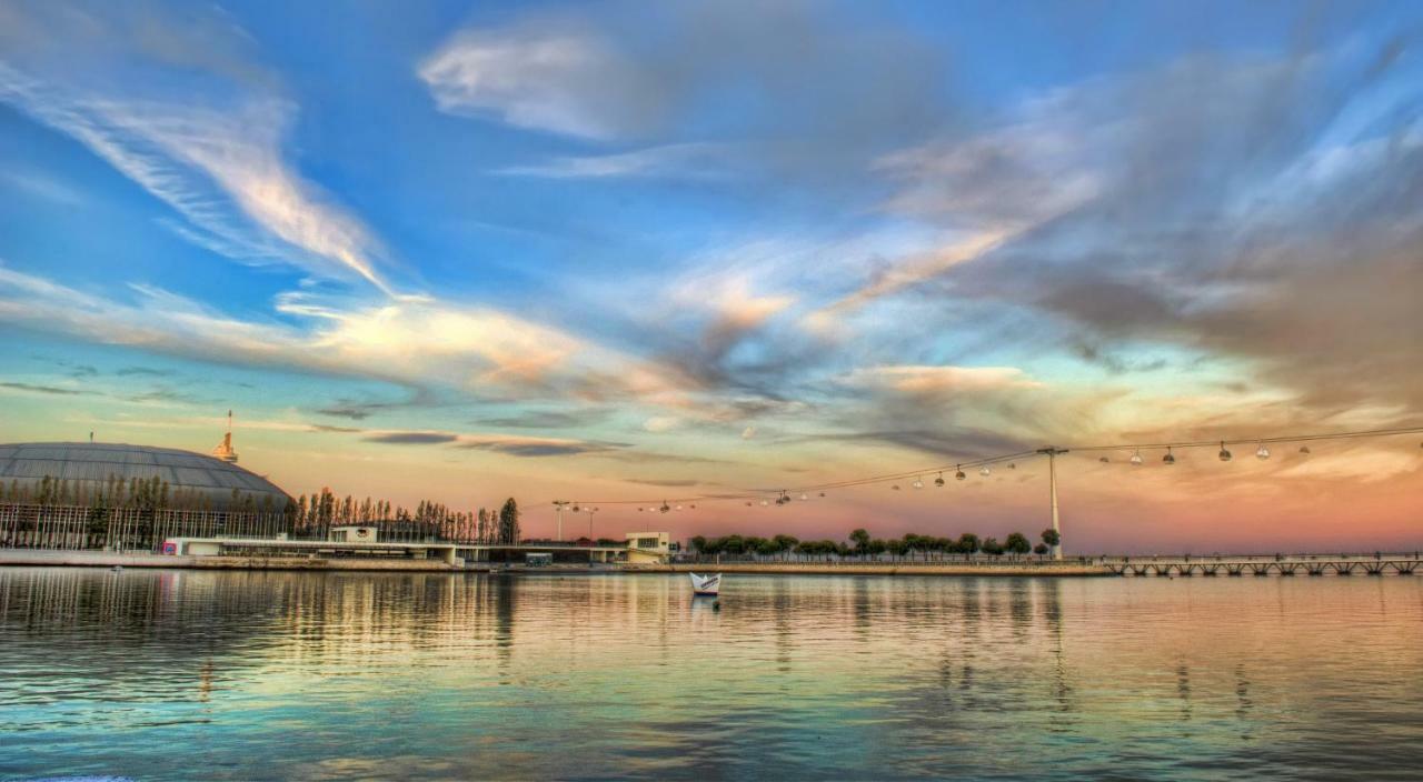 A View To The River Tejo - Sixtyfive Boutique Home Lisbona Esterno foto